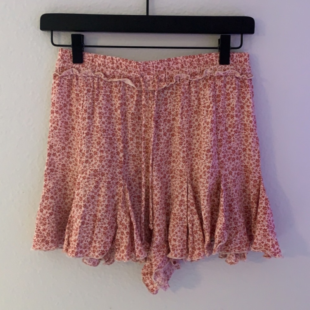 pink floral shorts